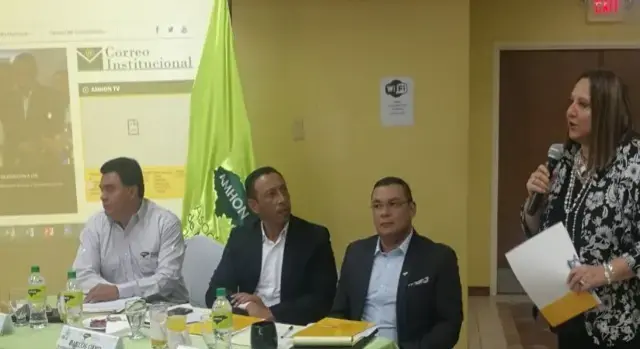 UNFPA Honduras presenta la iniciativa de Prevención de Embarazo Adolescente ante la Junta Directiva de la AMHON