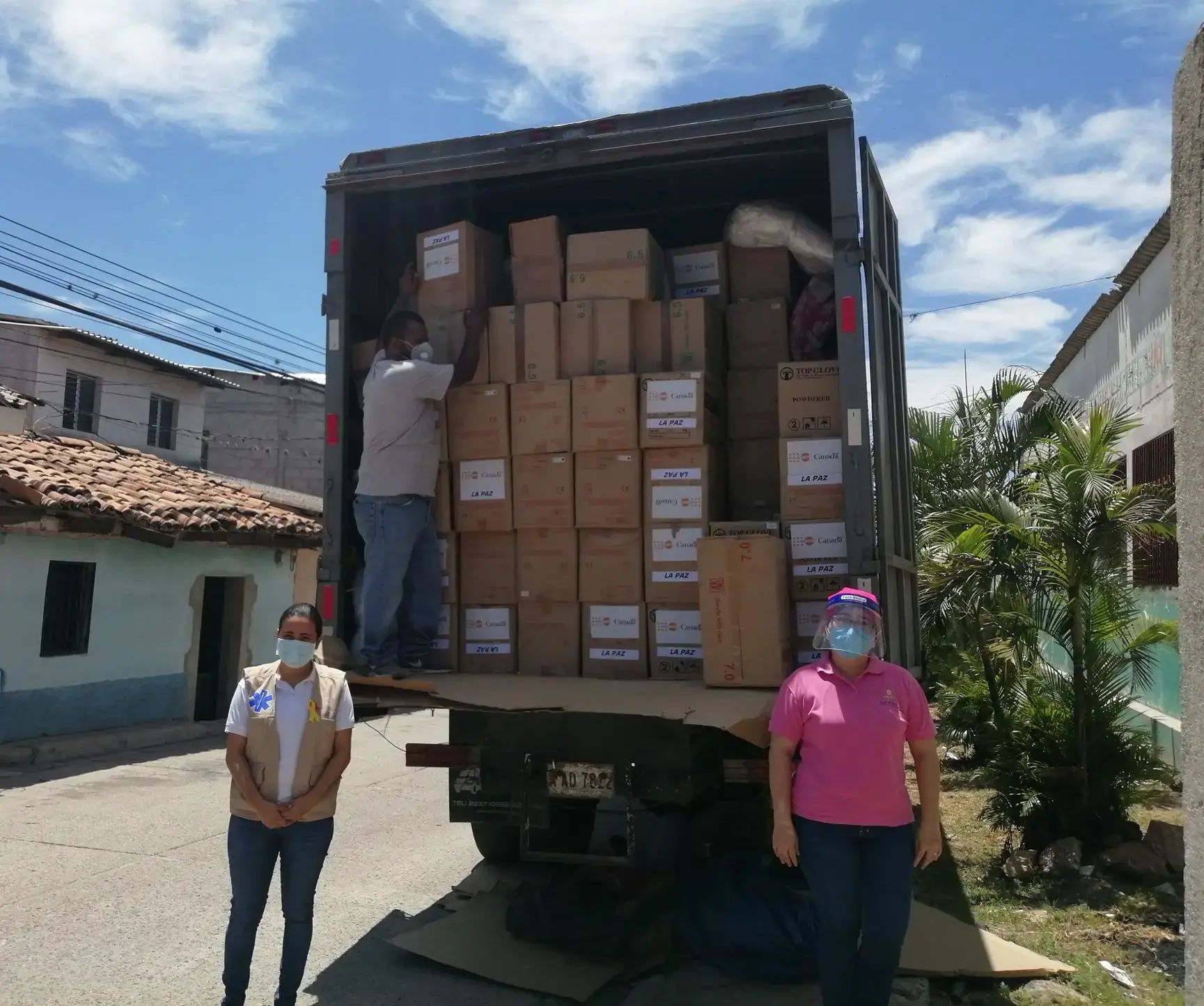 UNFPA y Proyecto DEREJUV entregan Equipo de Protección y Bioseguridad a 8 Regiones de Salud beneficiando a 1500 prestadores de Salud de Honduras